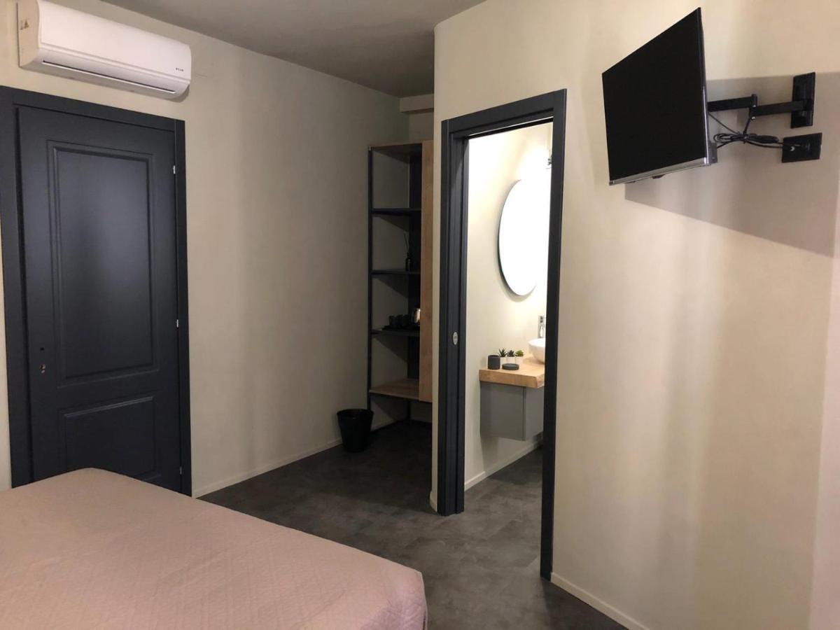 ホテル Battisti 56 Porto SantʼElpidio エクステリア 写真